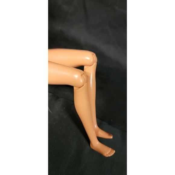 Vintage 1993 Mattel Blonde Barbie, Jointed arms, legs and waist - Picture 2 of 7